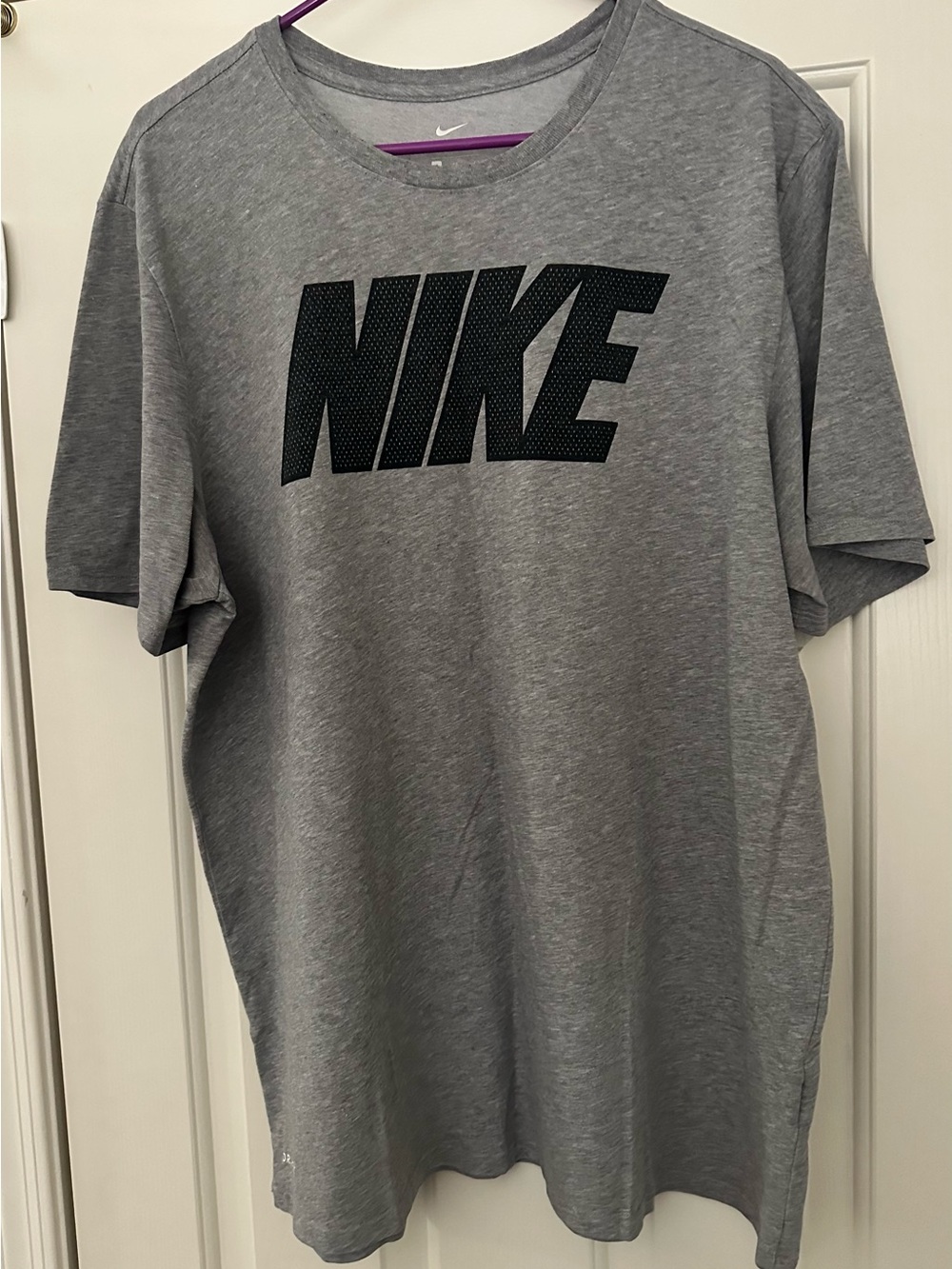 Nike Men’s Gray Short-Sleeve Tee with Black Logo